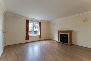 Sitting Room - click for photo gallery
